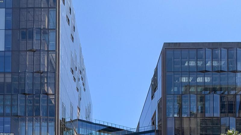 qbittorrent下载 团队关于我们页面主视觉，展示磁力链接下载工具界面